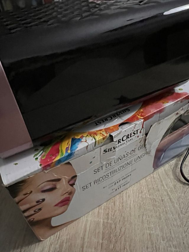 Lampada Unghie UV SilverCrest Nera/Rosa