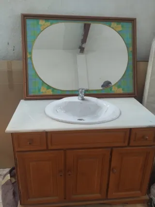 Mueble de baño pino con mármol y espejo