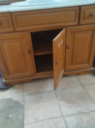 Mueble de baño pino con mármol y espejo