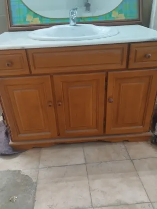 Mueble de baño pino con mármol y espejo