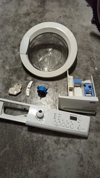 Cajetín detergente lavadora Zanussi