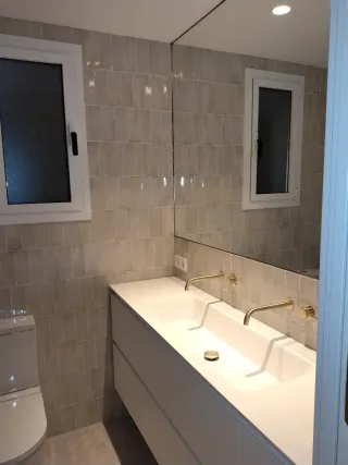 Instalación de  muebles  lavado, banio