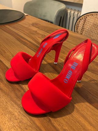 Scarpe the attico rosse con tacco pagate 640€