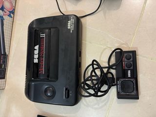 Sega Master System II con Sonic The Hedgehog