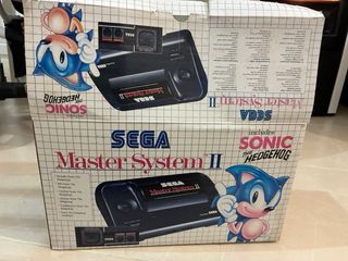 Sega Master System II con Sonic The Hedgehog