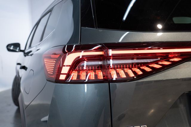 Ebro S800 1.6 TGDI Luxury 7 DCT