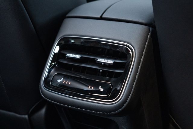 Ebro S800 1.6 TGDI Luxury 7 DCT