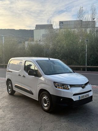 Toyota Proace City 2024