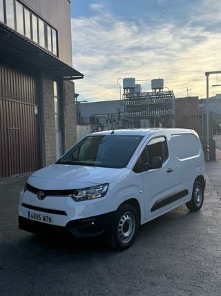 Toyota Proace City 2024