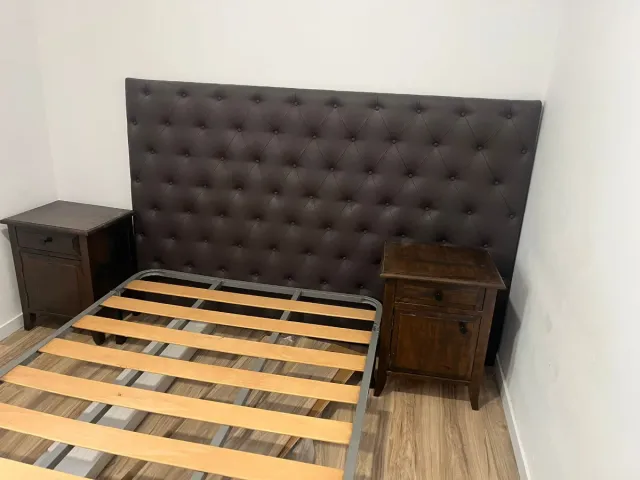 Cabezal de cama tapizado