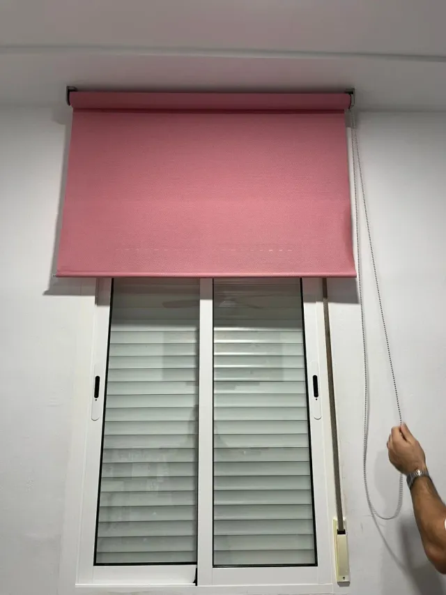 Estor rosa enrollable