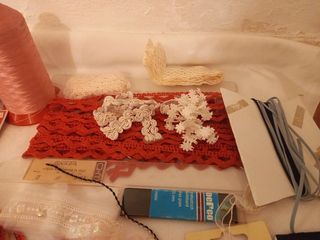 Lote Materiales Costura: Botones, Lazos, Hilos