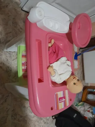 Cambiador de Muñecas de juguete rosa y verde