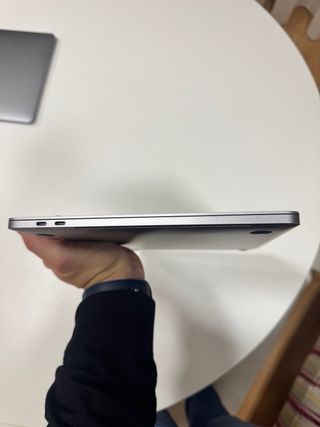 Apple MacBook Pro 13 i5/8GB/256GB