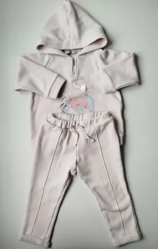 Chándal Mayoral en color rosa, talla 86 cm