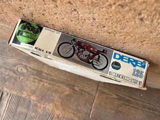 caja Maqueta Derbi 125 Protar Provini