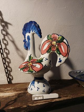 Gallo de cerámica portugués decorado