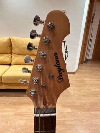 Guitarra Eléctrica Daytona Negra