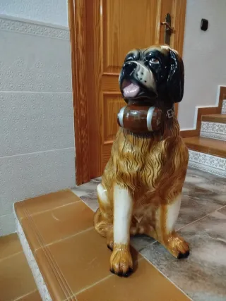 Gran perro con 70 cm de altura de cerámica