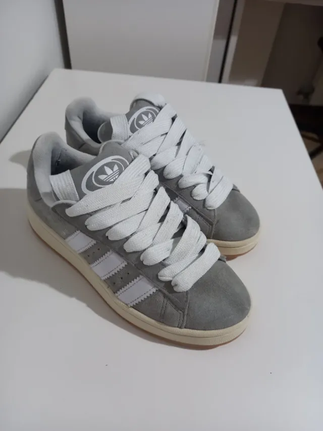 Adidas Campus Gris Talla 40 y 1/2