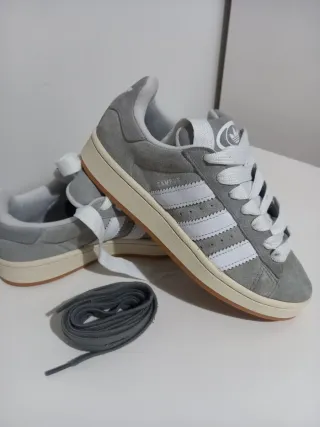 Adidas Campus Gris Talla 40 y 1/2