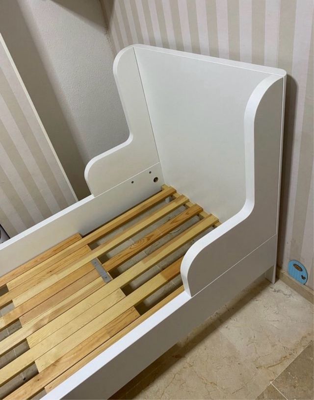 Cama infantil extraíble blanca