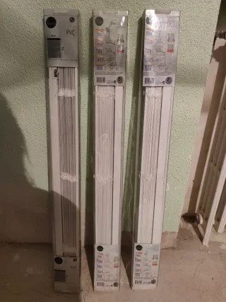 Tenda veneziana in PVC bianco 90x150 cm.