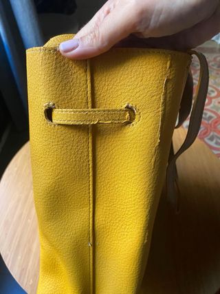 Bolso H&M Mostaza Ajustable