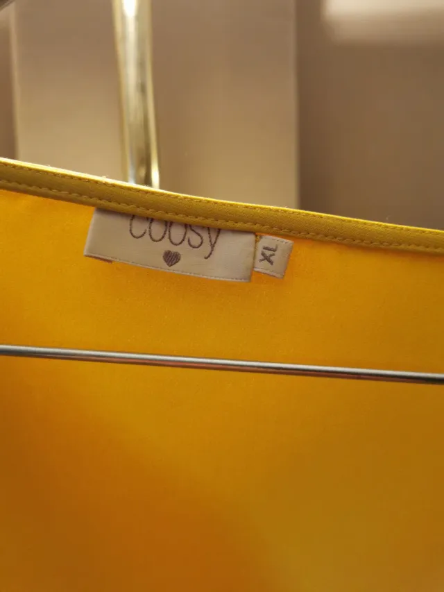 Vestido amarillo Coosy manga larga