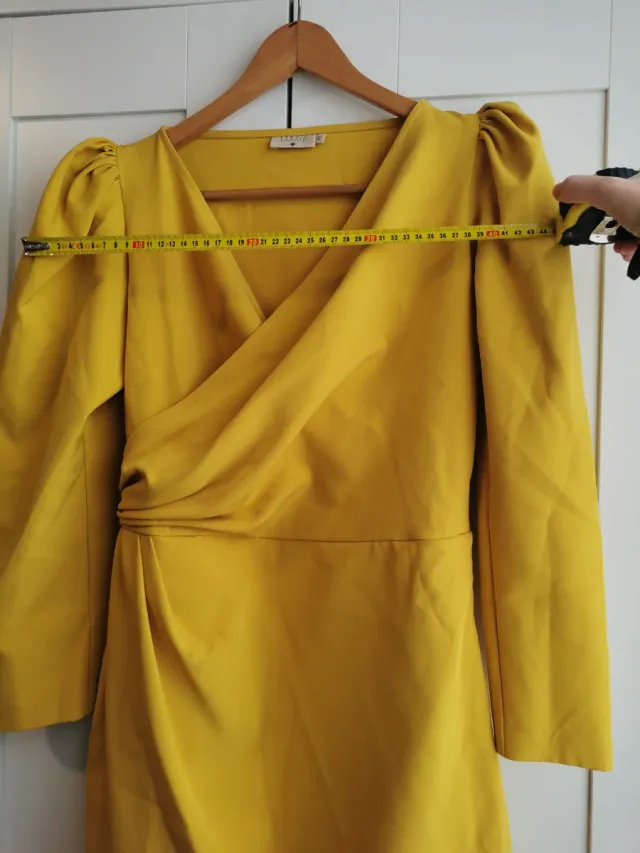 Vestido amarillo Coosy manga larga