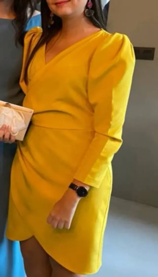 Vestido amarillo Coosy manga larga