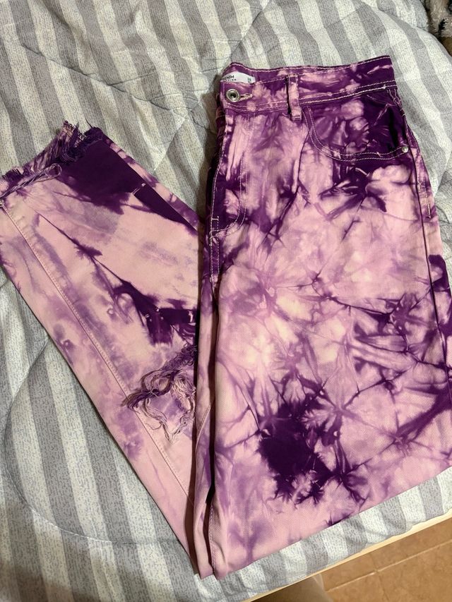 Pantalón teñido tie-dye morado y rosa