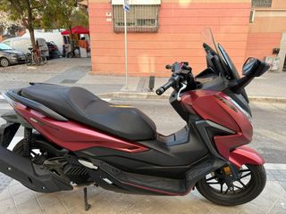 Vendo Honda Forza 125 2022 Roja