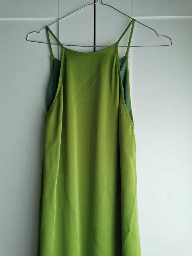 Vestido largo verde oliva