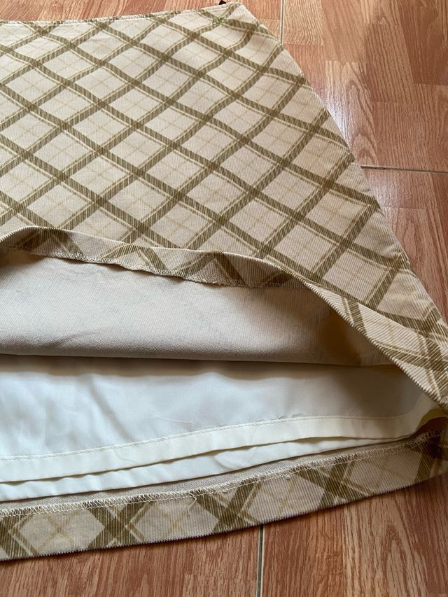 Falda Burberry cuadros beige y marrón