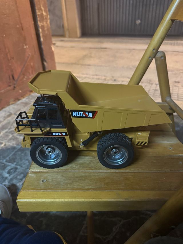 Camión Radio Control HULNA