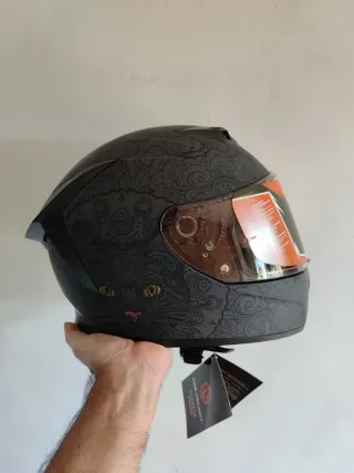 Casco moto integral L gris dibujo de gato