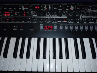 Sequential Prophet 6 Sintetizador