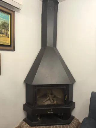 Chimenea de leña hierro negra