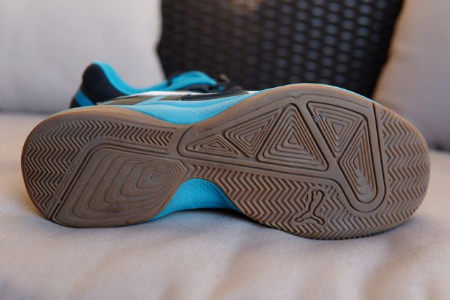 Zapatillas Puma Veloz Indoor II Neg/Azul Talla 44