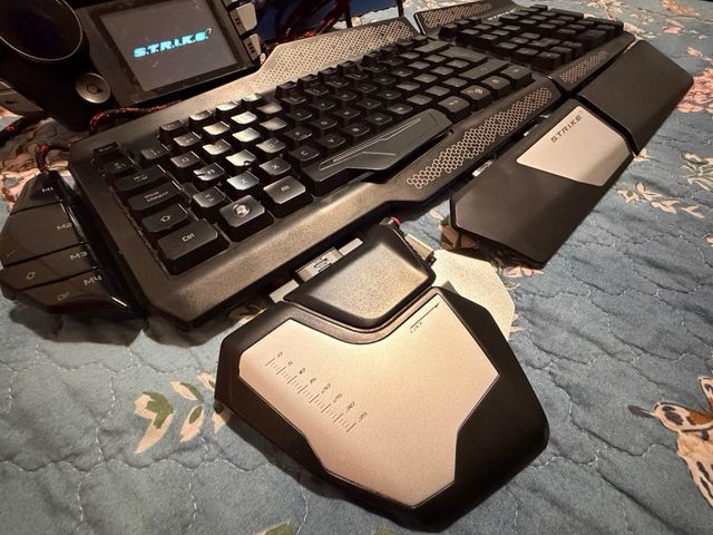 Teclado Mad Catz Strike 7 Español