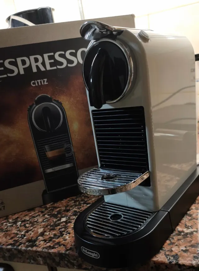 Cafetera Nespresso Citiz DeLonghi