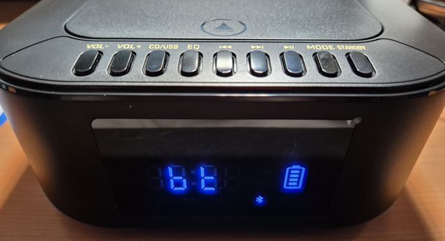 Reproductor CD, radio, mando distancia, bluetooth