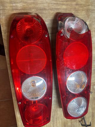 Pilotos traseros Autocaravana Ford Transit