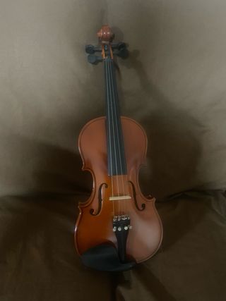Violín 4/4  con estuche y arco