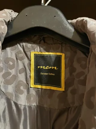 Chaqueta gris estampada 