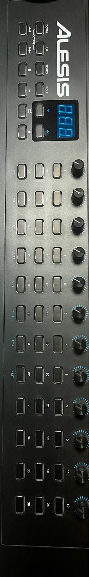 Teclado MIDI Alesis VI49