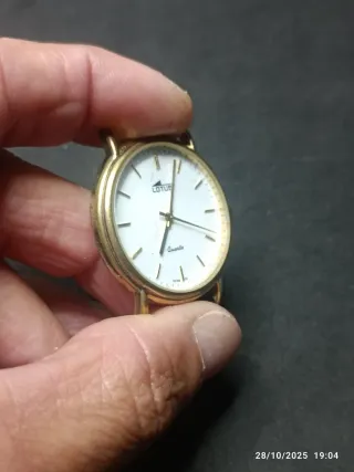 Reloj Lotus  Quartz.