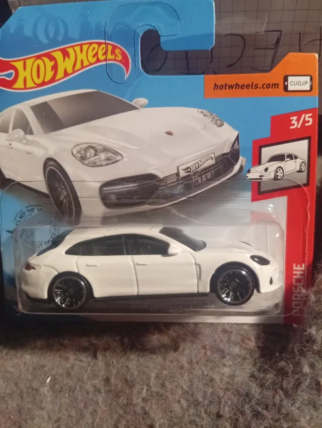 Coche Hot Wheels Porsche Blanco