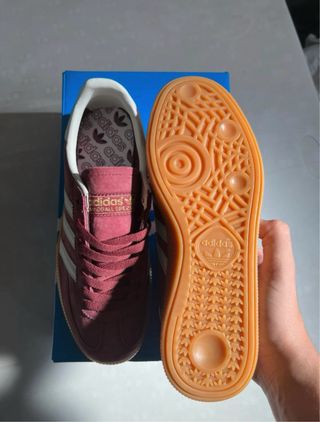 Adidas Spezial granate/burdeos talla 38